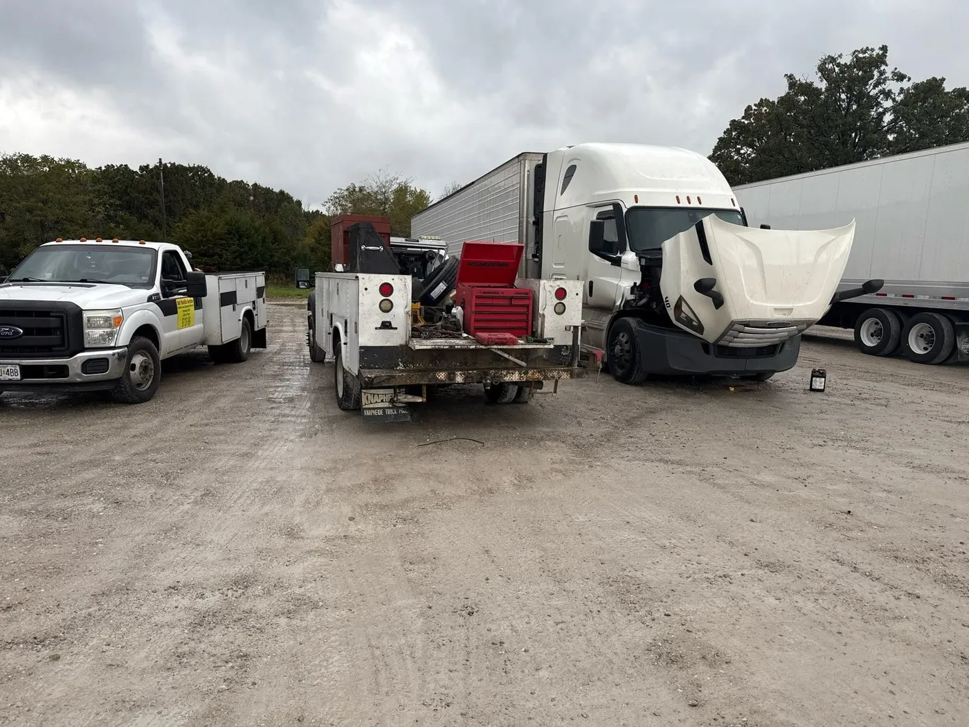 Mobile diesel service truck attending a roadside breakdown